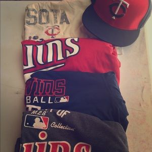 Twins Shirts + cap